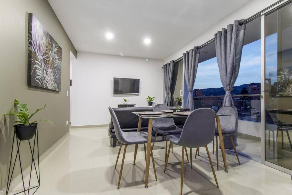 Amplio Apartamento En Calasanz - Estadio Медельин Экстерьер фото