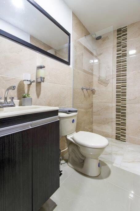 Amplio Apartamento En Calasanz - Estadio Медельин Экстерьер фото